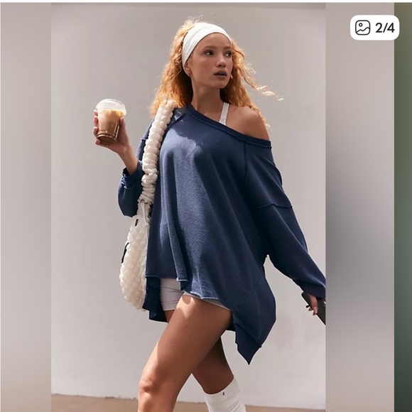 NWOT Free People movement one to beat pullover in blue - Picture 1 of 6